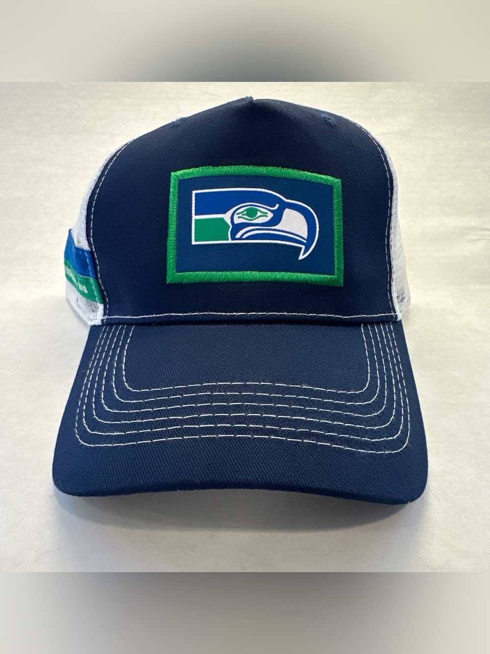 Seattle Seahawks Retro Snapback Trucker Mesh Hat Season Ticket Exclusive NWT '18